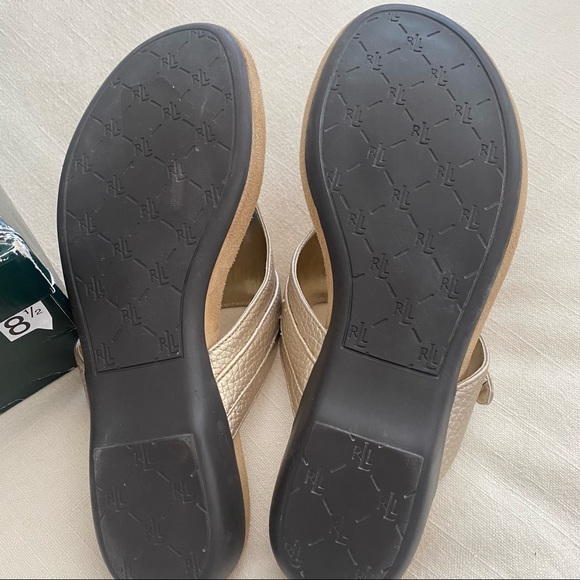 Ralph Lauren gold textured sandals - Picture 5 of 6